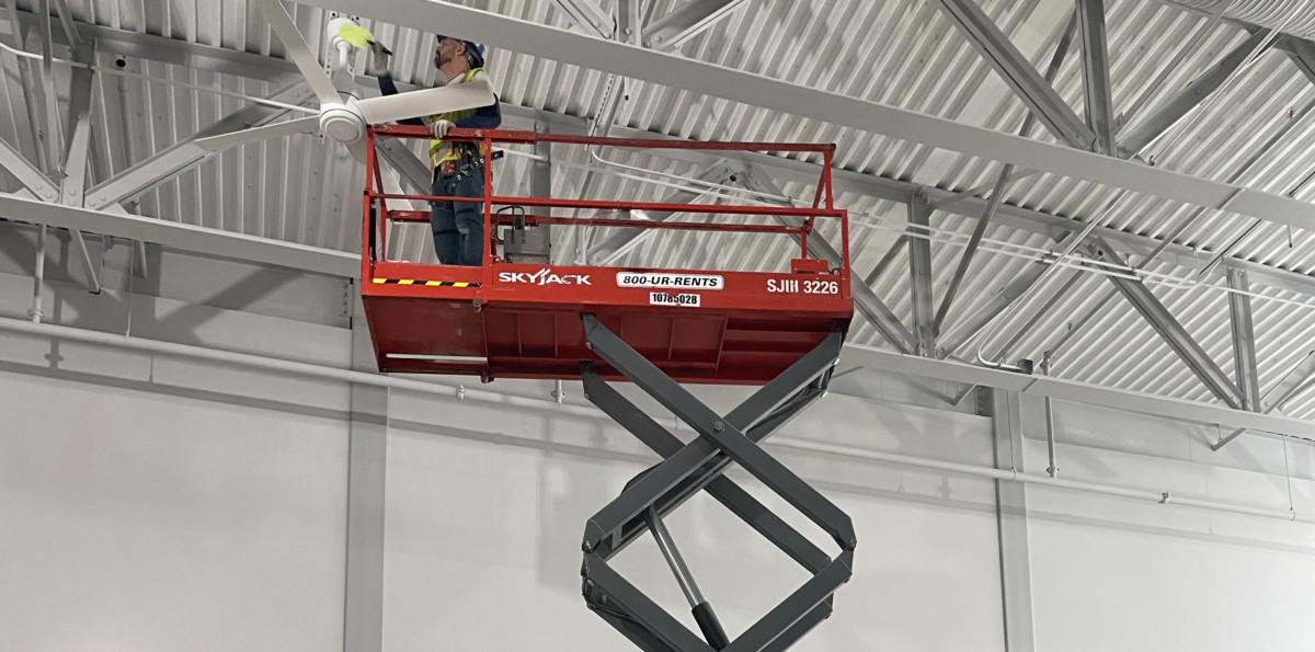 Lifter Dusting Manufacturing High-Dusting & Overhead Cleaning
